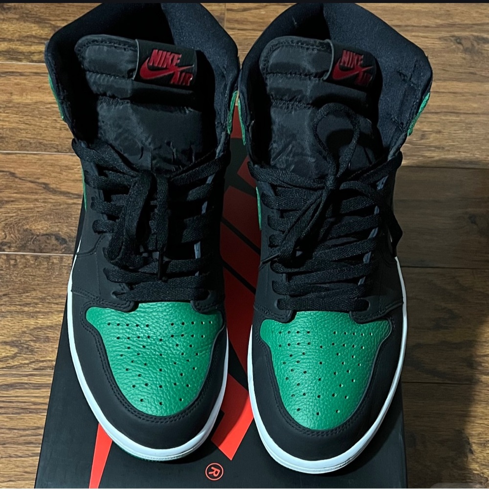 Jordan 1 Retro OG High Pine Green 2.0 Sz 13